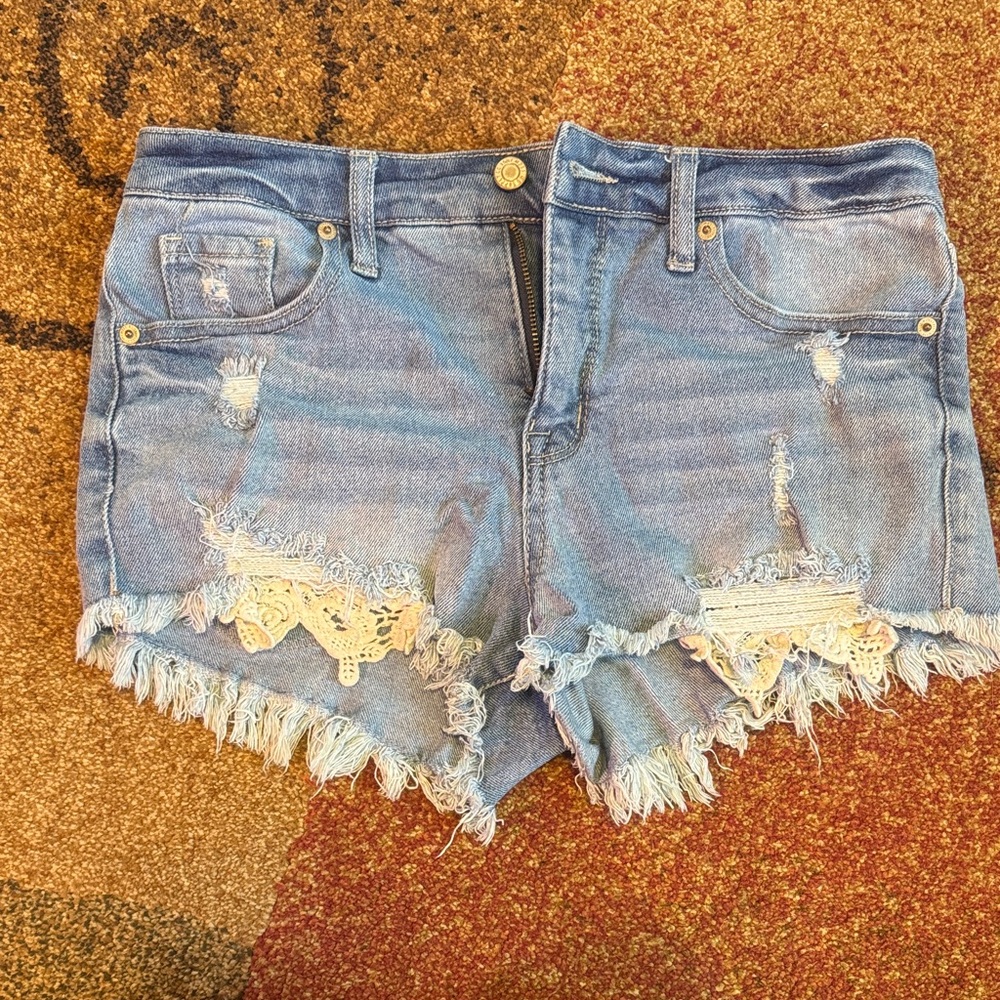 High rise Jean shorts with lace detail